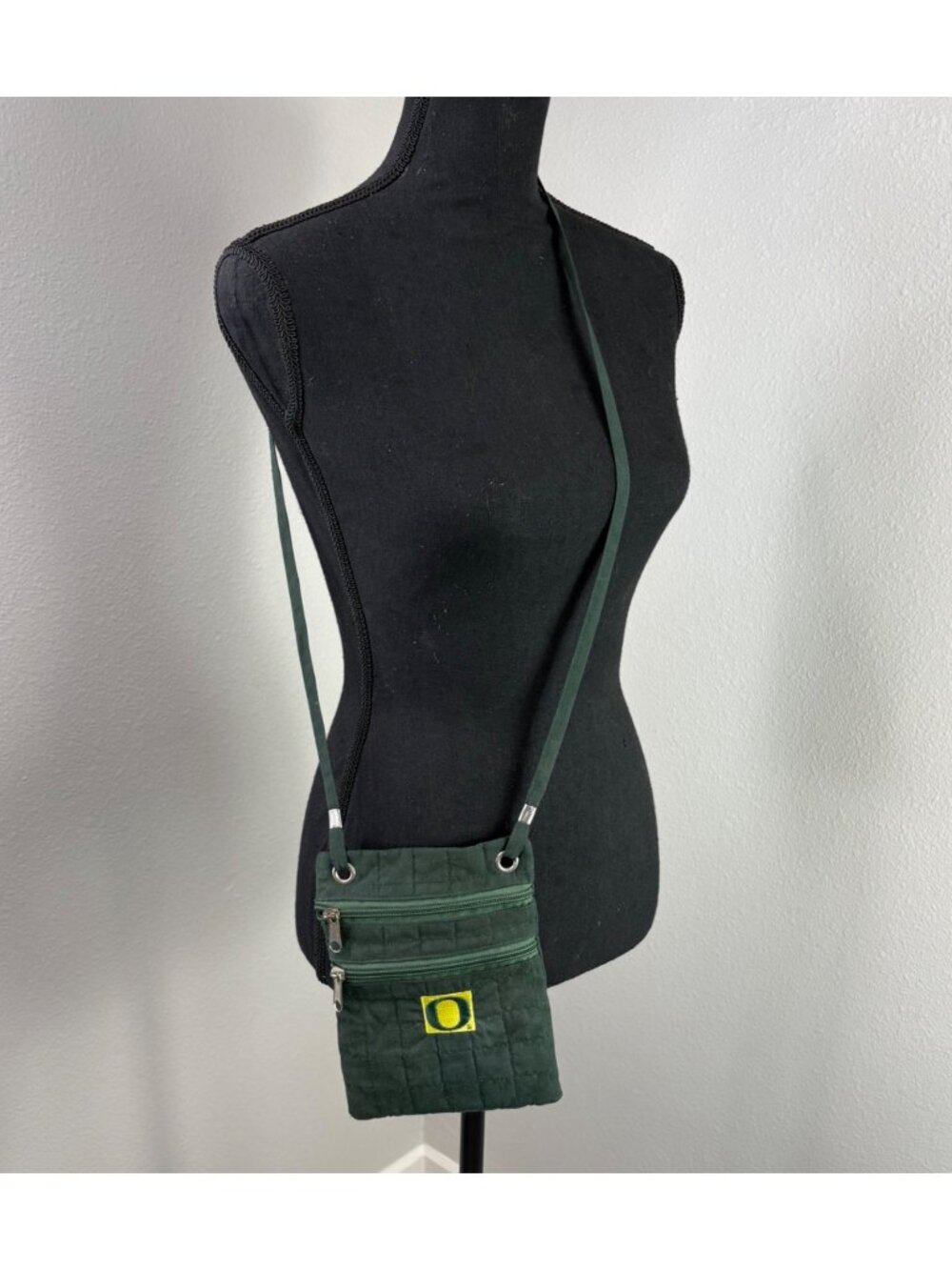 University of Oregon Ducks Crossbody Bag Green Yellow Quilted Cotton Flaw